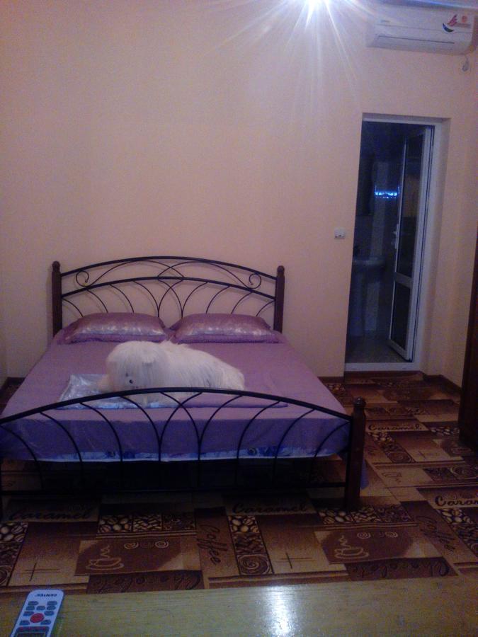 Guesthouse U Moti New Athos Exterior foto